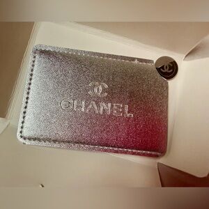 Chanel Beaute Silver Card Holder w Mirror Insert. NEW in box. Mirror SEALED